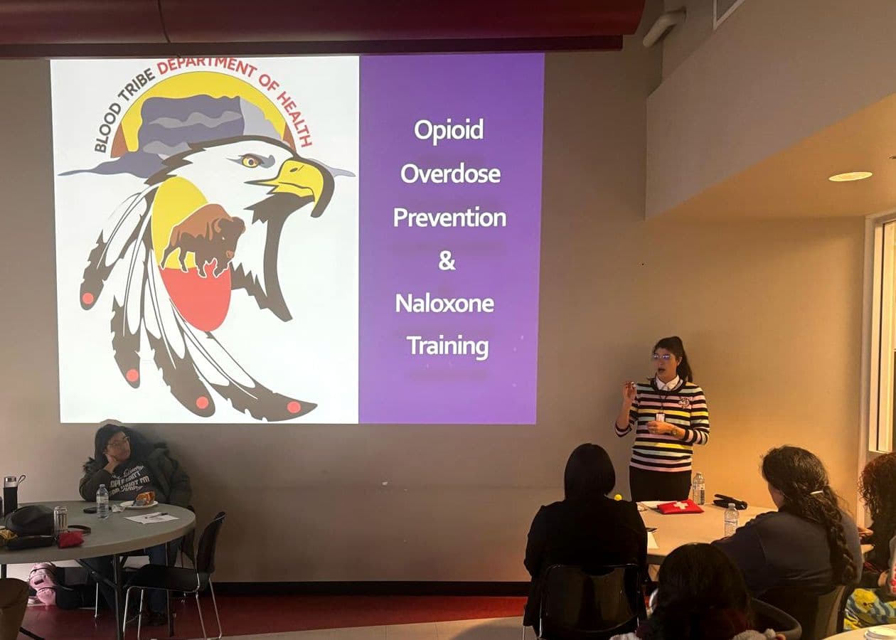 Naloxone and overdose-prevention training with the Blood Tribe Department of Health